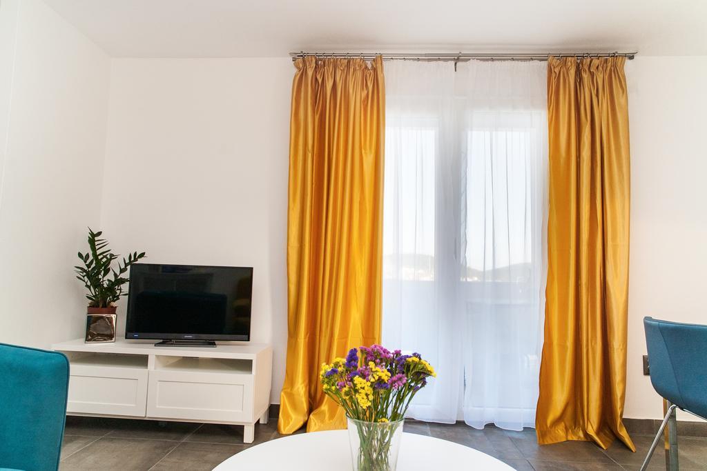 Apartment Ema Rogoznica  Exteriör bild